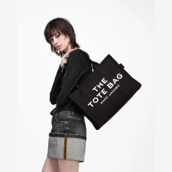 Marc Jacobs 