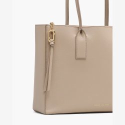 Marc Jacobs 